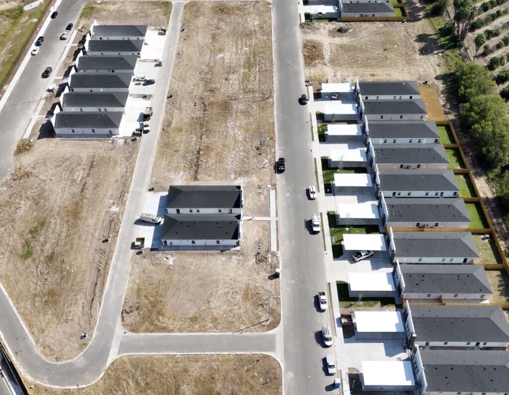 aerial view of homes in the heights at alamo in alamo, tx