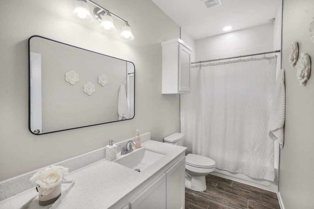 Full view of the bathroom