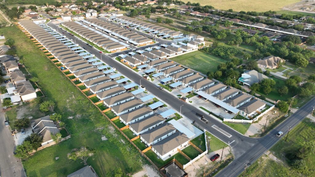 aerial view of homes in sugar mills subdivision in edinbur, near utrgv