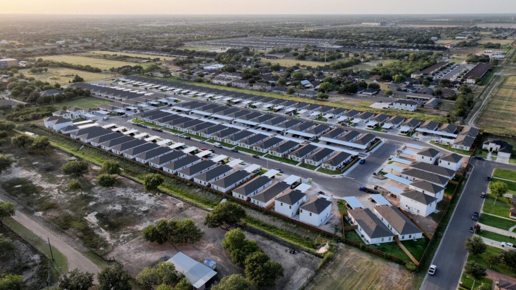 aerial view of homes in sugar mills subdivision in edinbur, near utrgv