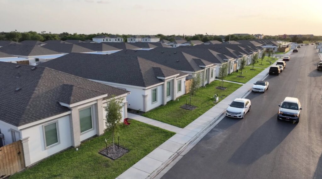 view of homes in sugar mills subdivision in edinbur, near utrgv