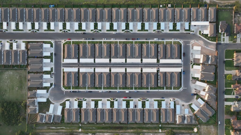 overhead aerial view of homes in sugar mills subdivision in edinbur, near utrgv